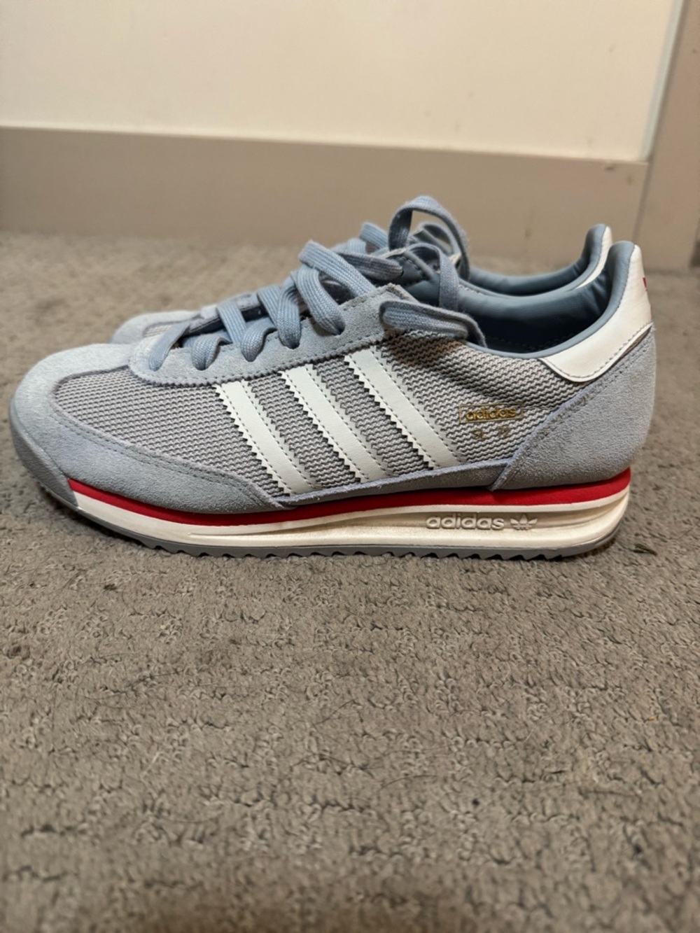 adidas Light Blue White Red Retro Runner